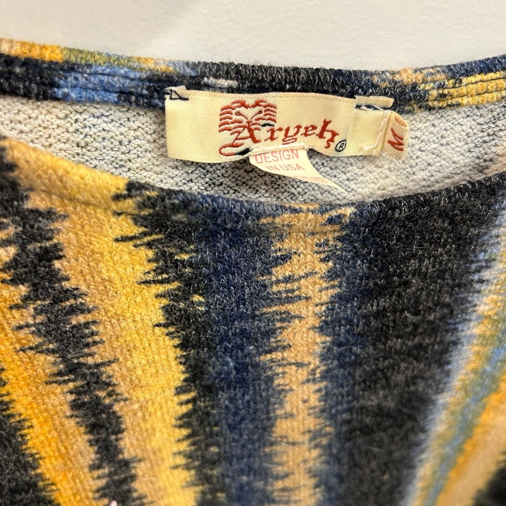Sweater - Picture 3 of 4